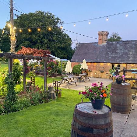 The Boyne Arms Cottage Burwarton Buitenkant foto